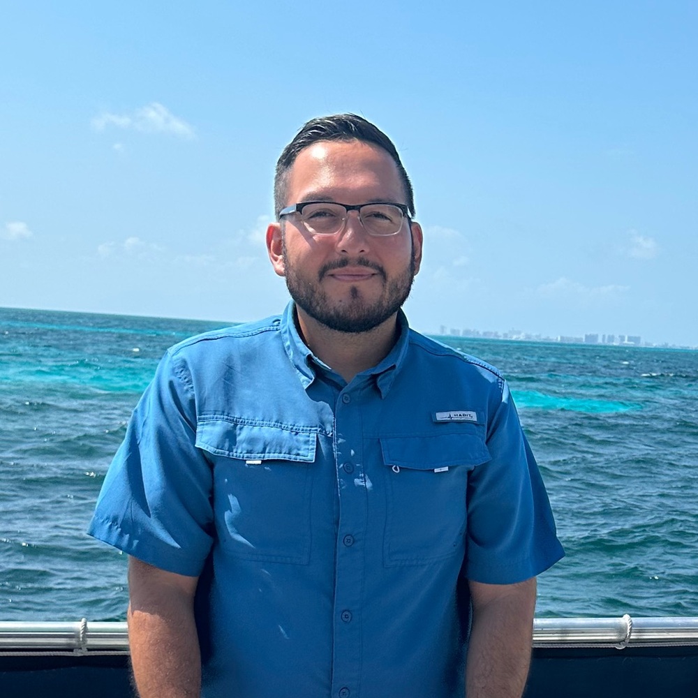 Meet your Posher, Jose